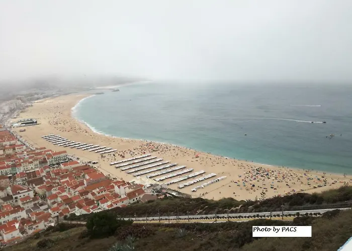 Casa Dos Passarinhos-seaview@nazare Gæstehus