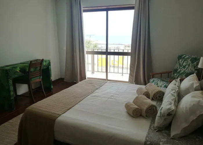 Gæstehus Casa Dos Passarinhos-seaview@nazare Nazaré