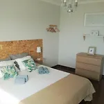 Casa Dos Passarinhos-seaview@nazare נאזרה