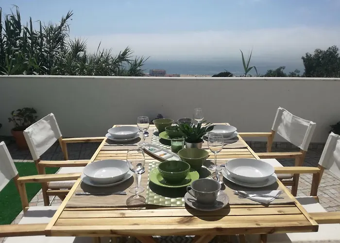 Casa Dos Passarinhos-seaview@nazare Casa de hóspedes